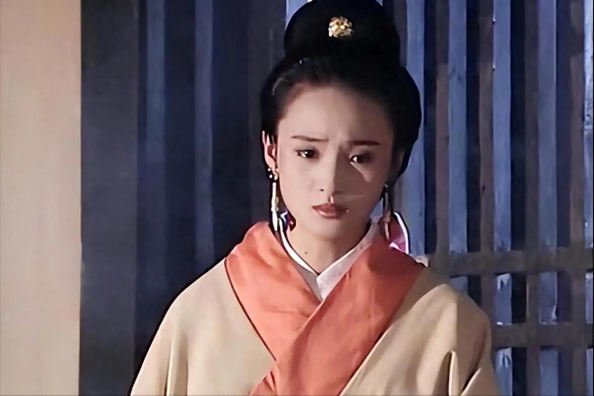 一个女人的孤独，被整整一个国家的百姓唱了五百年。《汉书》里只有一句话交代她的一生