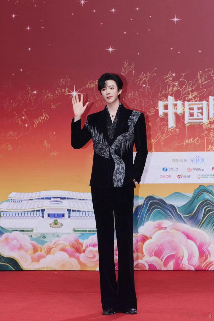 刘宇宁肯德基品牌代言人 ｜刘宇宁地球超新鲜 ｜摩登兄弟  有没有哪一个人，哪一首