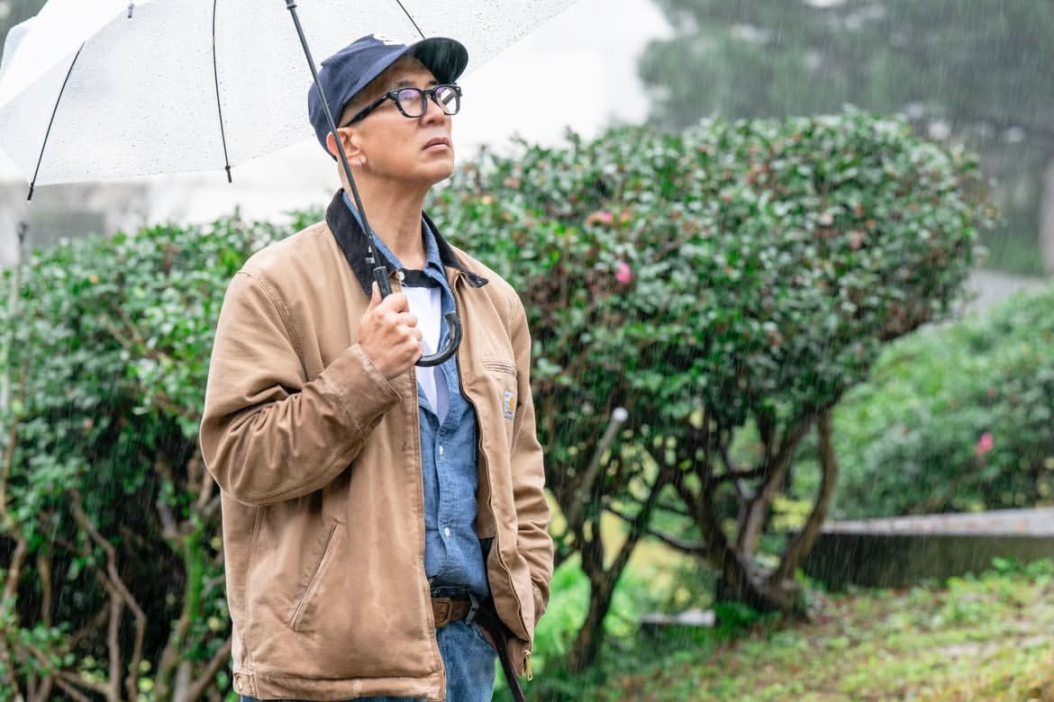 「这是一座为熙媛而存在的宇宙。她的丈夫具俊晔以雕塑为她留下一条不会终止的轨道，让