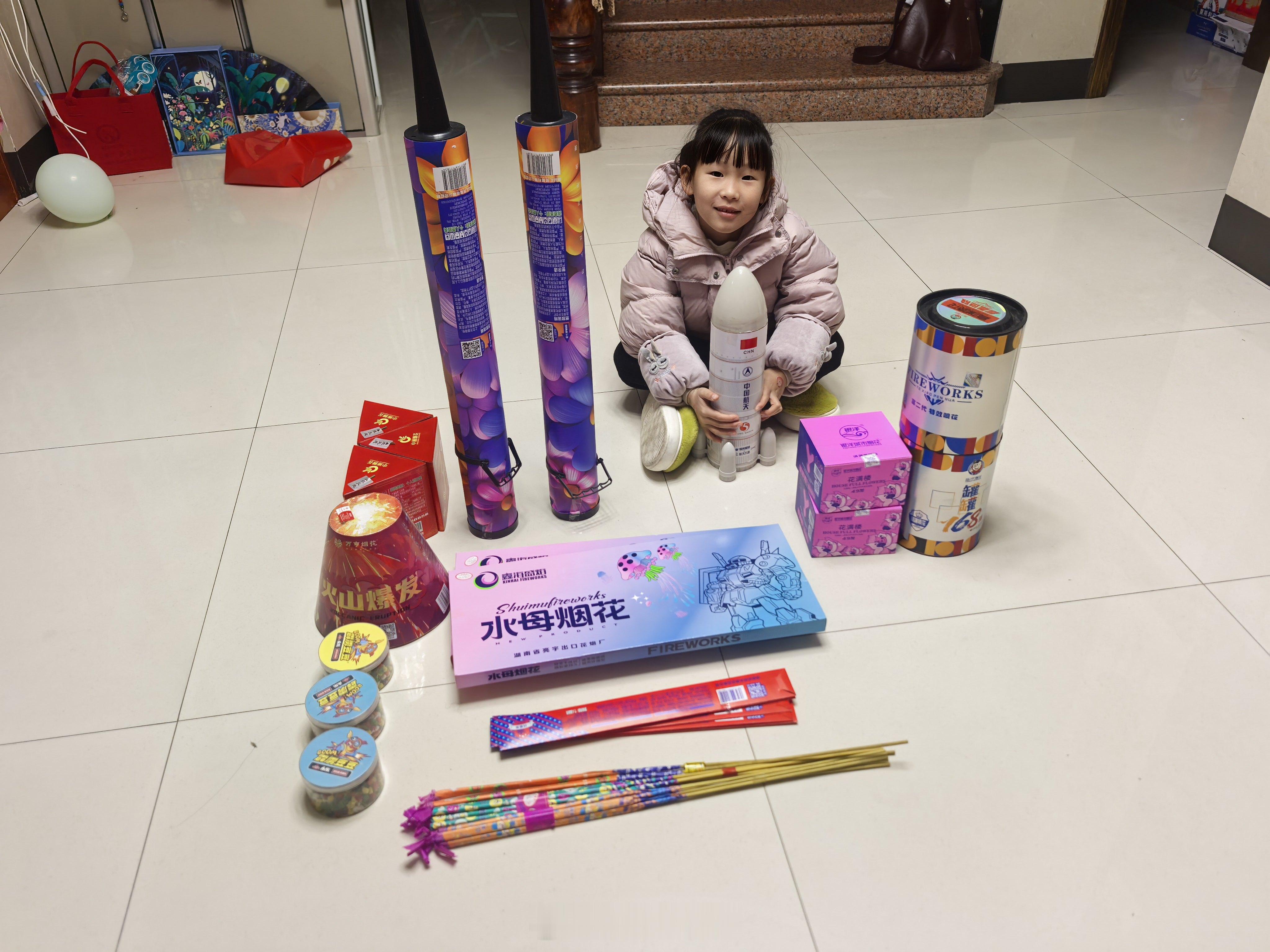 小孩姐已准备就绪，每天期待一下，已经放掉一小半了烟花随手拍