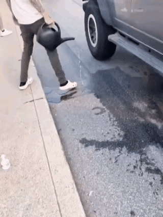 这是怎么回事，为什么车跑不动了