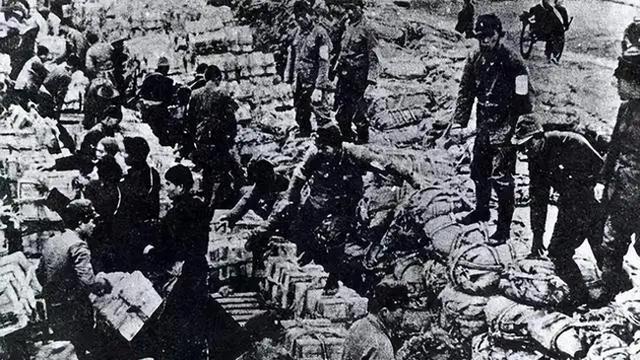 从1926到1941年，日本在东北找油，找了整整15年。 276口钻井，上千万美