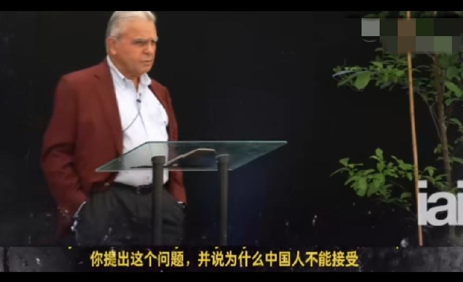 中国弱，你们塞鸦片，中国强，你们塞民主！这是马凯硕在西方主场的演讲，看起来还是非
