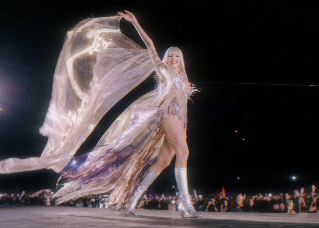 Lisa科切拉舞台天使对决太燃了~ 