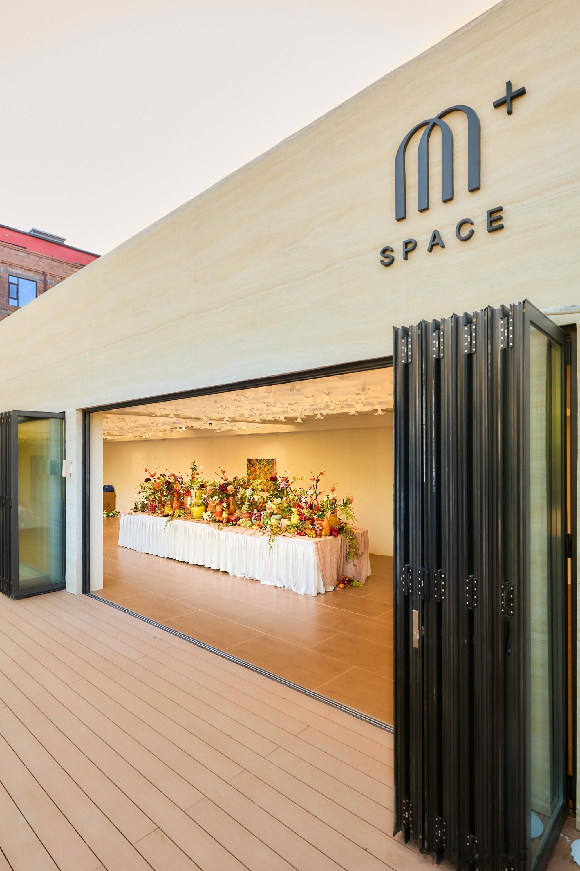 新加坡花艺大师高炎发坐镇摩卡艺术中心！以花为笔，诠释新展《未知栖息地》的温柔秘境