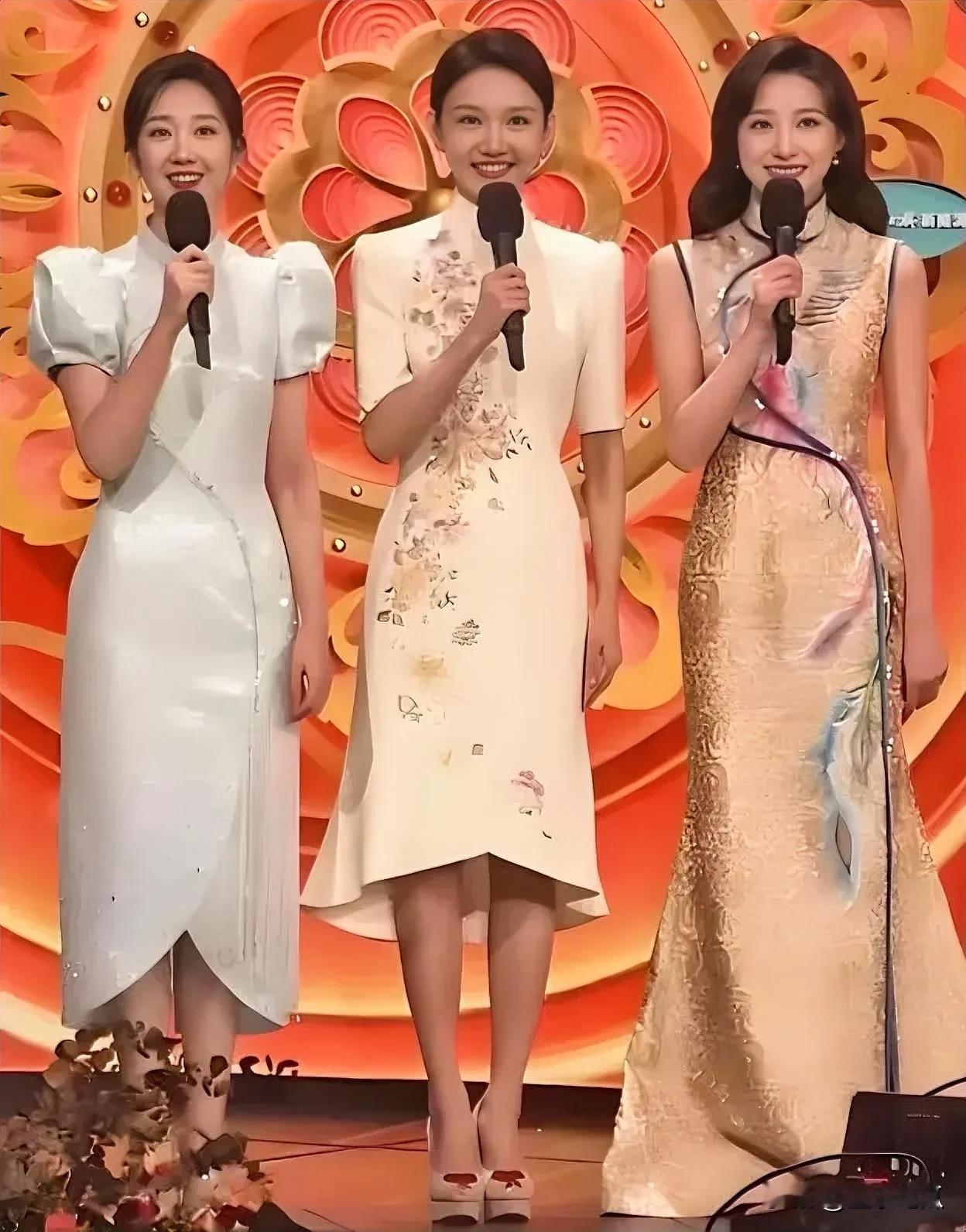三位央视新晋的女主持人，你对哪一位更倾爱？
龙羊主持大气沉稳又不失灵动，台风稳健
