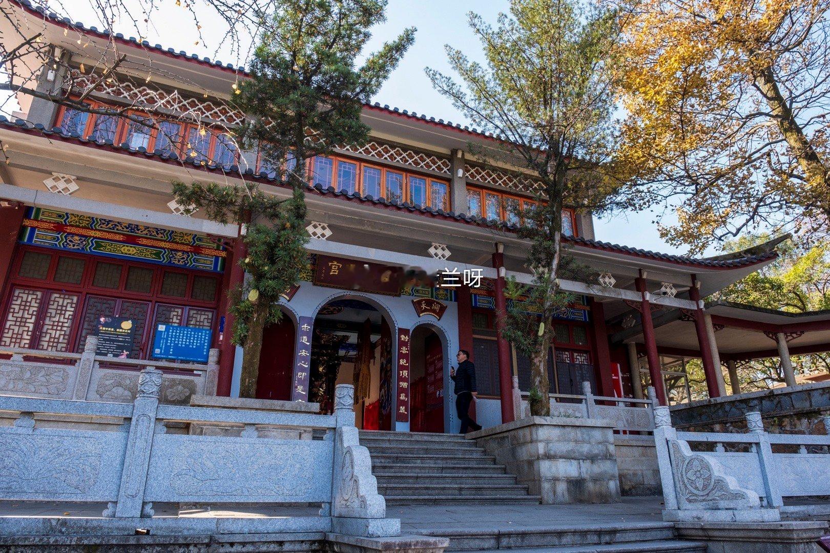 #旅途光影# 云麓宫位于湖南省长沙市岳麓山的云麓峰顶，是道教七十二福地之一。云麓