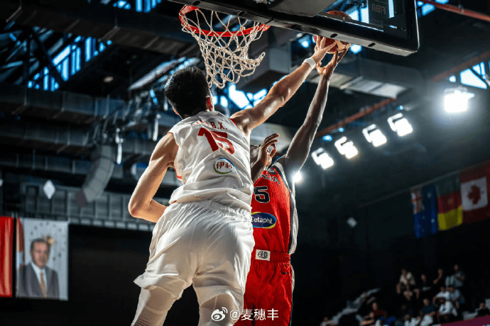 媒体人：像赵博新这种大个子真的要好好培养，别浪费了