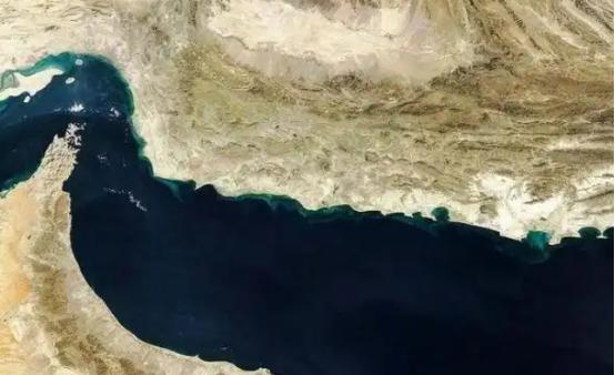 当前中东局势风云变幻，昔日地区强国以色列深陷多线作战泥潭，而巴基斯坦则借势实现逆