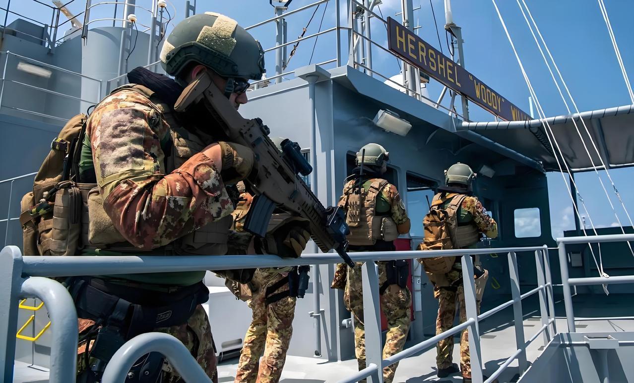 内塔尼亚胡彻底疯了，对意大利出手了。

据国外多家媒体报道，由意大利士兵组成的联