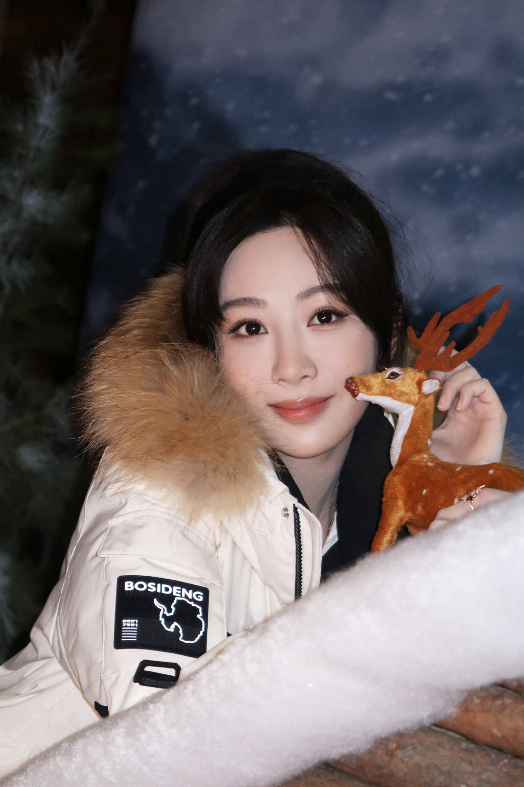 你像森林迷失的小鹿🦌……杨紫水灵灵的迷到人了！！！ 