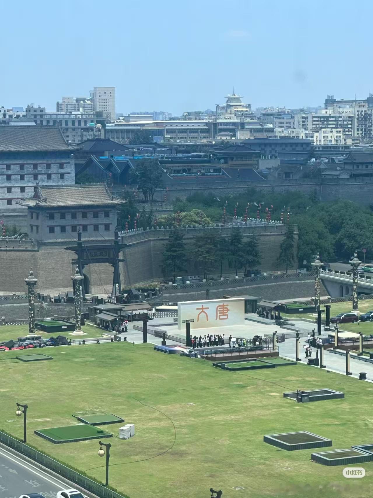 6啊，在大唐的首都发布大唐。其实西安本身，也是迪子的福地。 尽管说总部在深圳，但