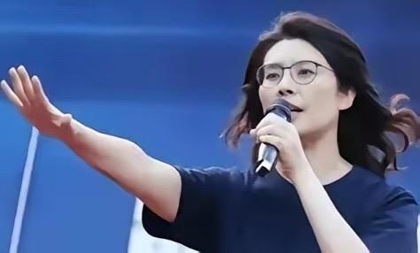 台湾蓝营终于摊牌了！郑丽文公开拒绝“一国两制”，不再模糊回避。

郑丽文当选国民