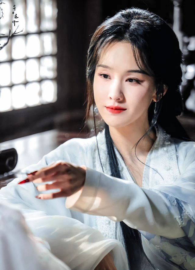 陈都灵完全不输鞠婧祎《月鳞绮纪》雾妄言角色热度破亿！陈都灵双平台一番角色热度均破