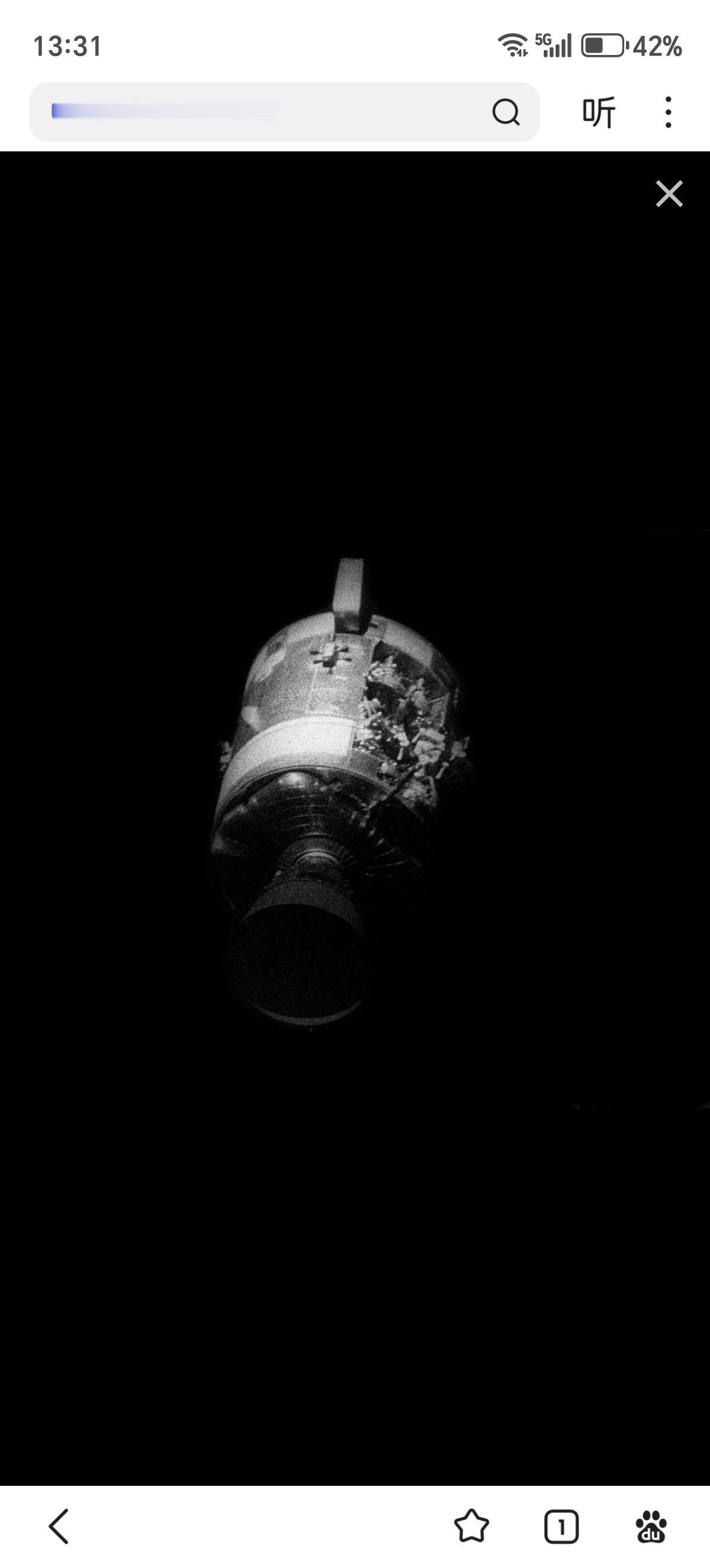 早上被AI图骗到了，这张才是反映了阿波罗13号登月飞船服务舱受损的照片。这张照片