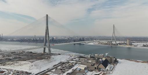 撕破脸后首次通话，卡尼告诉特朗普：跨国大桥是加拿大出钱造的
 
在高喊“美国主导