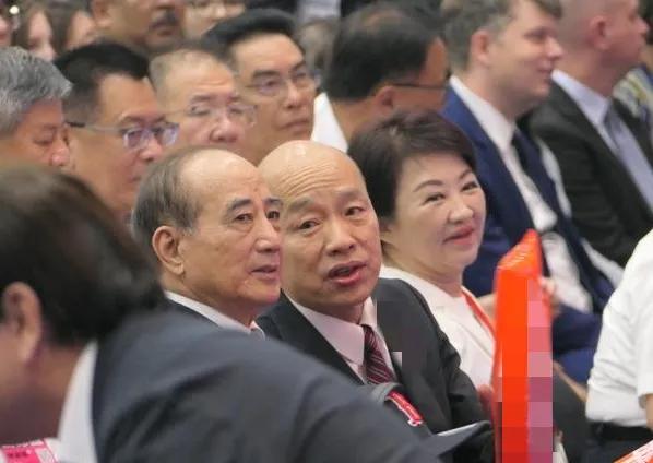 蓝营谁有机会参与2028？就在9月15日，岛内出炉一份有关的最新民调，分别将卢秀