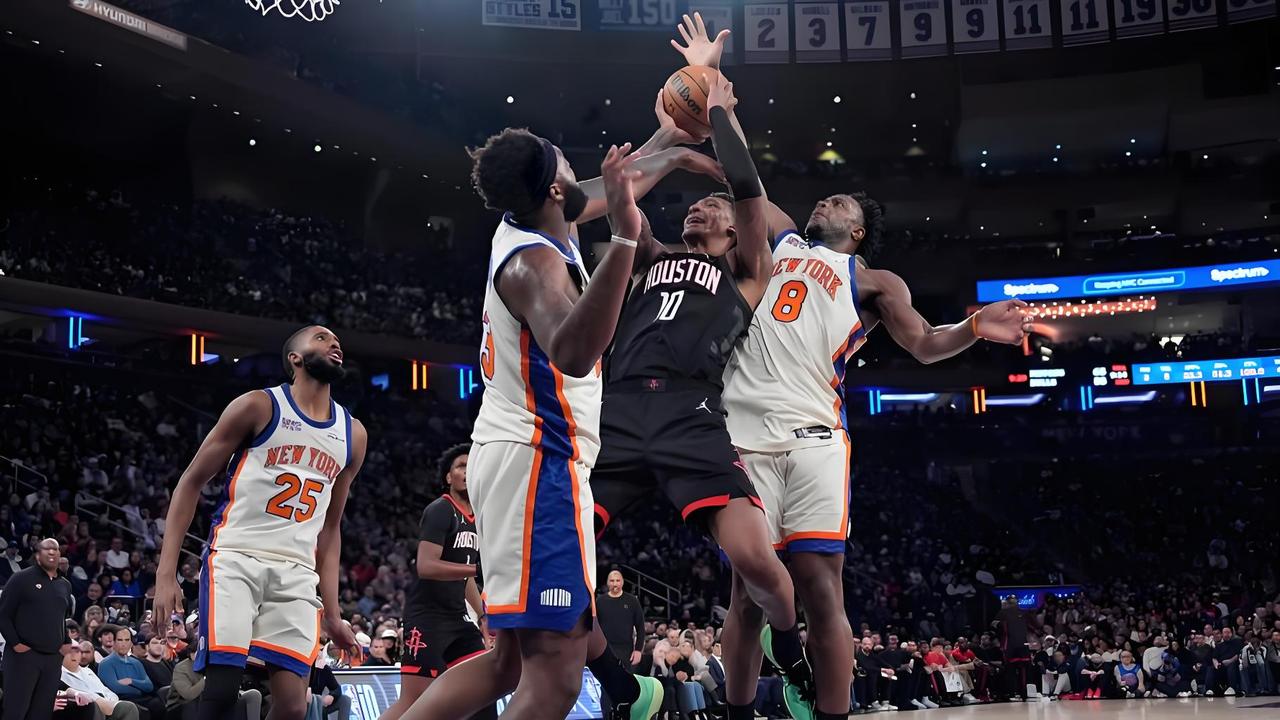 半场碾压！火箭打懵尼克斯，伊森封神，乌杜卡一招封神一招昏庸！
 
火箭vs尼克斯