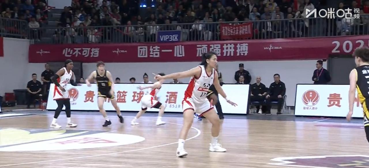 4月8日WCBA半决赛第二场，四川女篮客场87比75赢了江苏队，总比分2比0直接