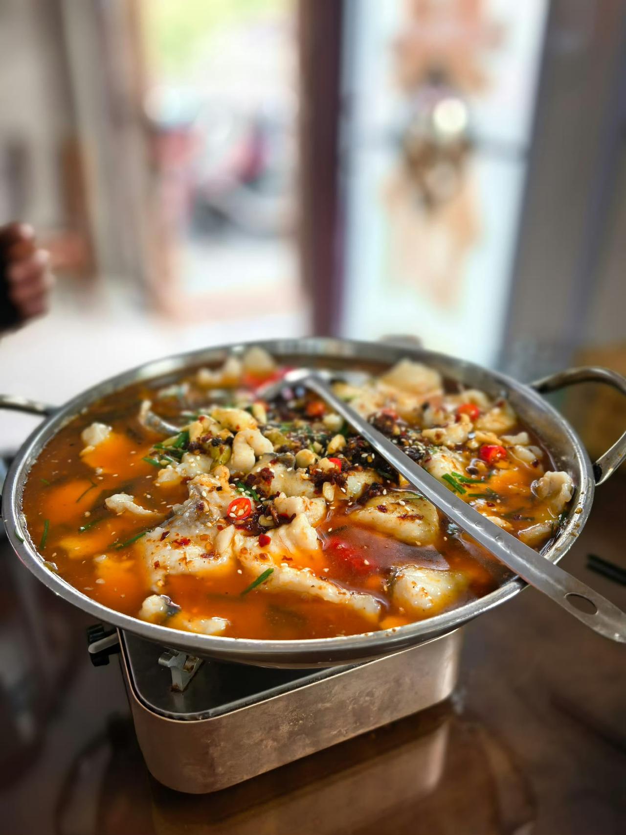 今天想聊一聊关于酒，关于岁月，关于晚年自律的一点感悟。
 
人到了一定年纪，才会