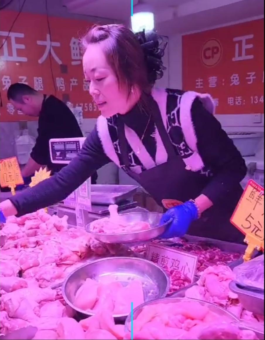 青岛各类肉价稳定🈵足双节供应
                    微头条