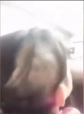 这是一个令人心碎的故事。在重男轻女的阴影下，母亲将所有的怨气都发泄在女儿身上，对