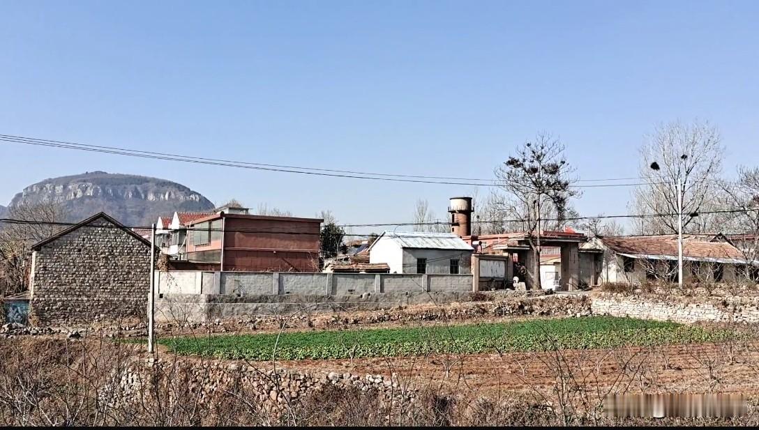 没房没车没彩礼,嫁人有什么意义?
作为一位宝爸告诉你：
对恋爱脑的女生来说很有意