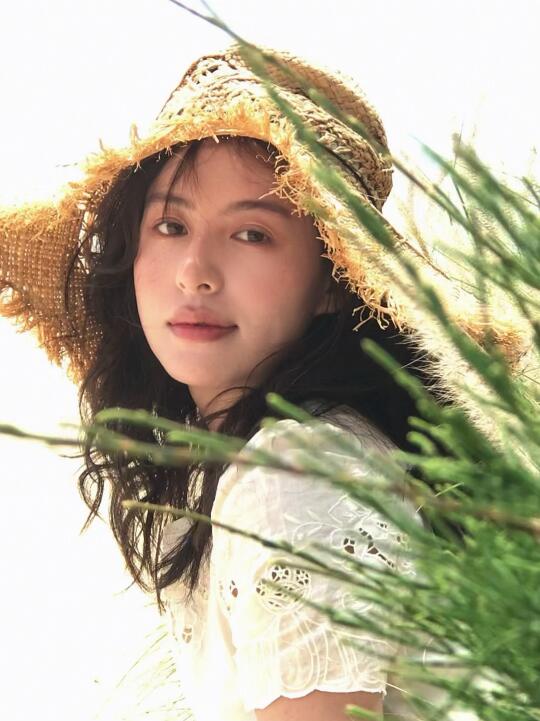 春天是她最爱的季节🌾