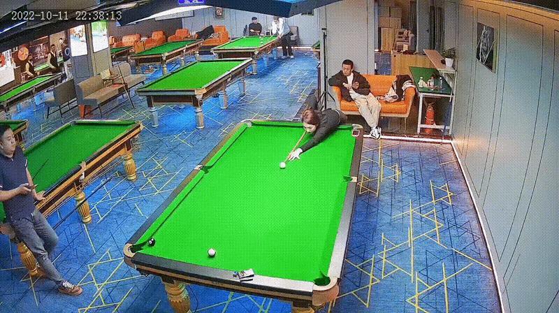 不得了啊，小姐姐这个球技是真的很可以了。