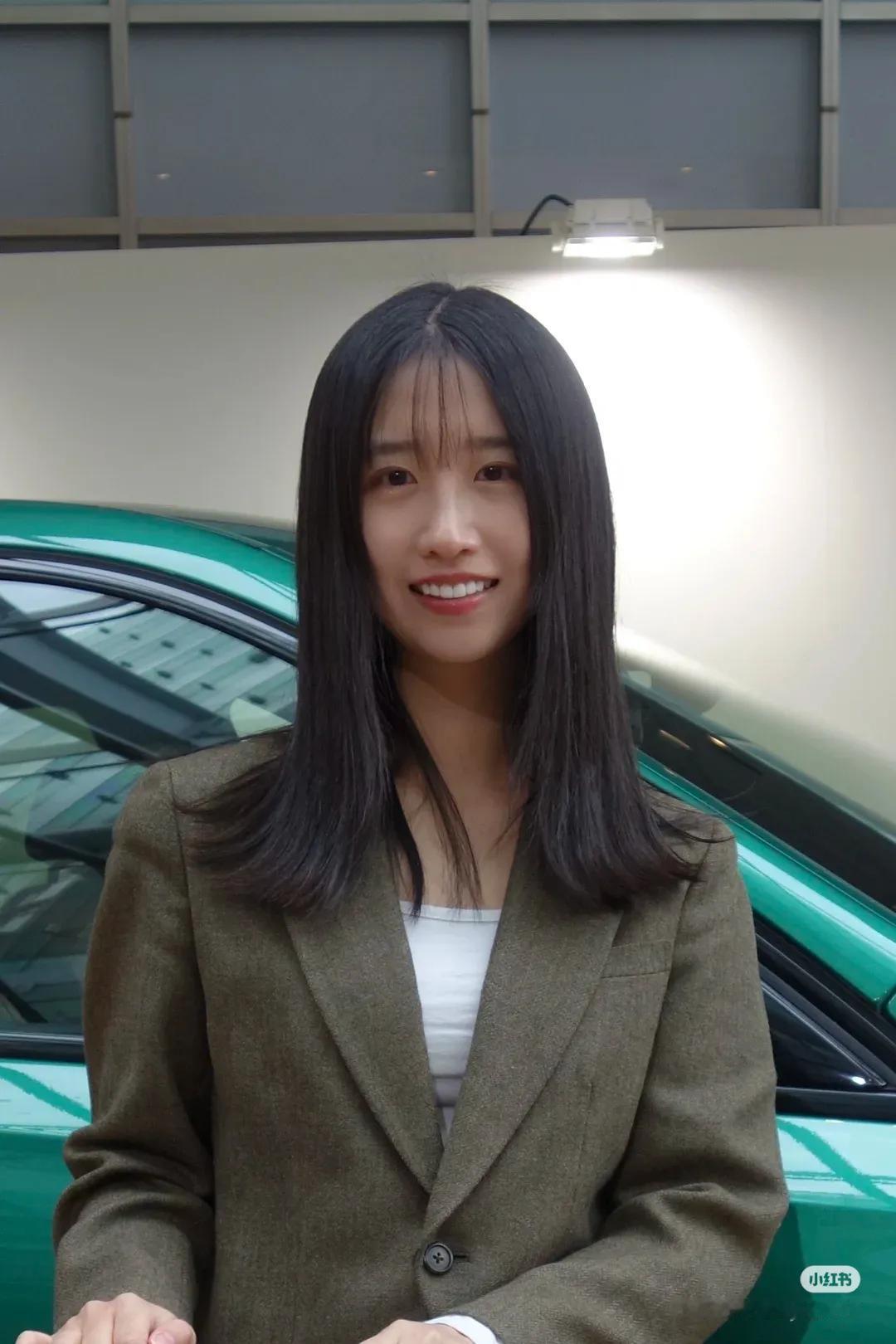 话说日本近几年就推出了许多颜值和气质都相当不错的新晋模特，而茉优就是其中之一。凭