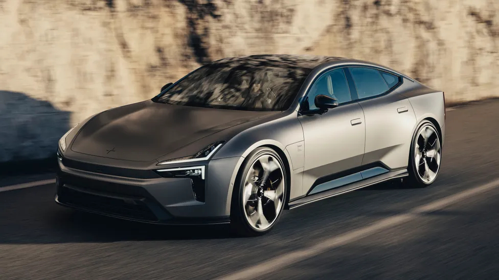 极星Polestar 5英国上市，90,500英镑起售。全铝车身，800V高压平