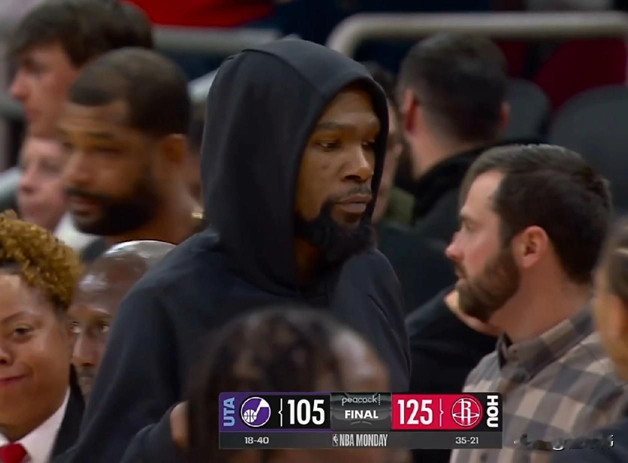 太稳了！乌度卡谈第四节还上杜兰特：

“为了稳妥起见。”

“杜兰特必须在场上。