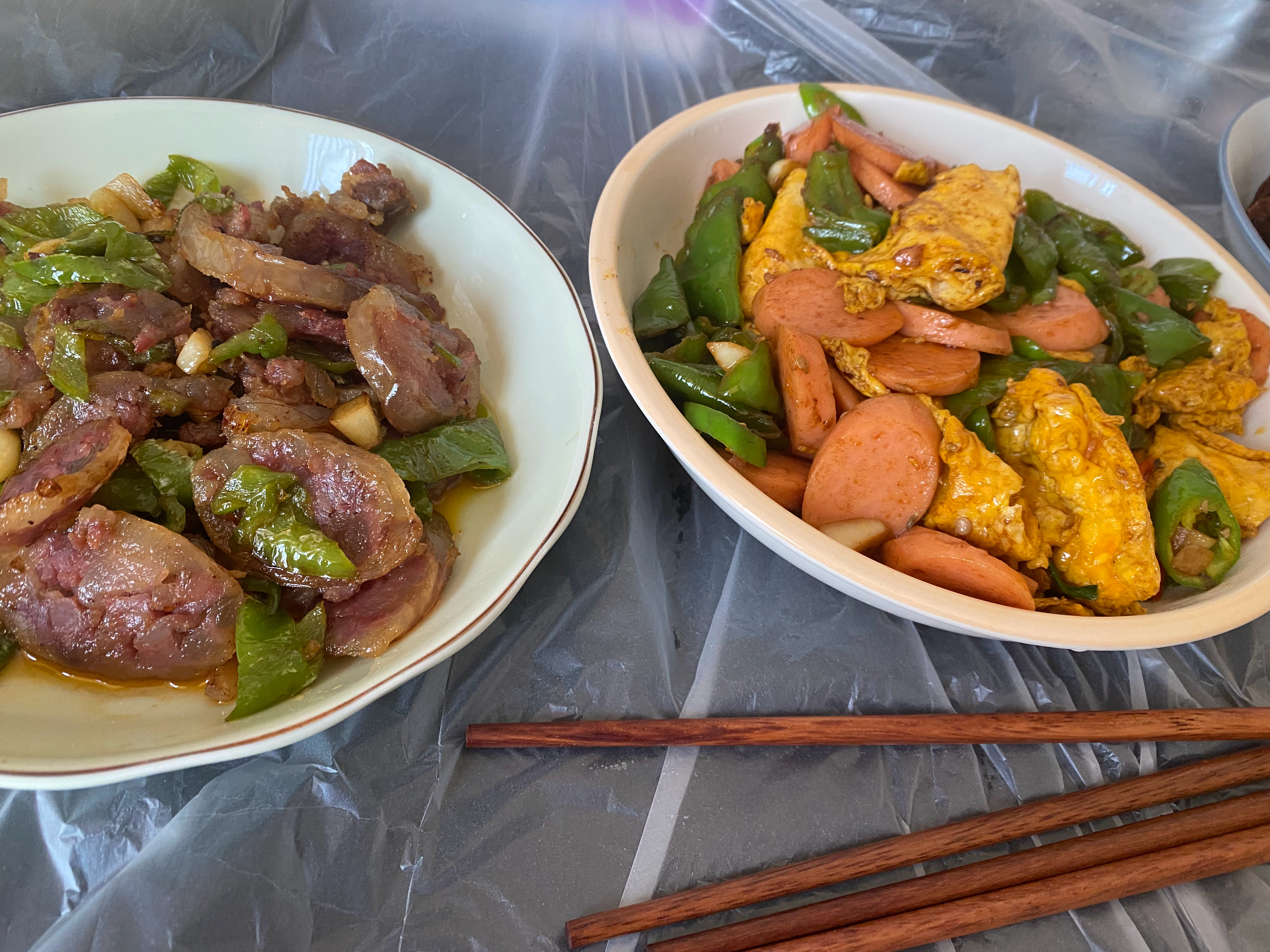 吃饭了 