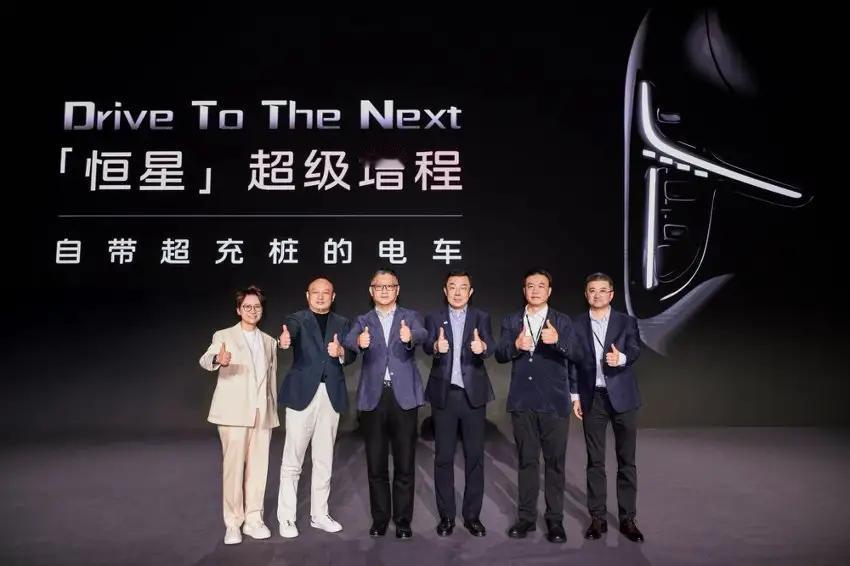 听人劝，吃饱饭！ 新年买车不纠结: 
1、跑出租——买纯电
2、跑长途——买插混