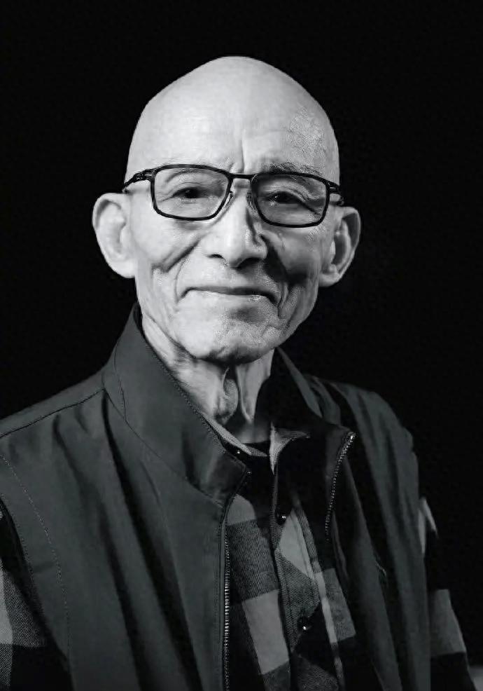 游本昌去世所收帛金将全数捐出，将用于乡村儿童艺术教育！
 
这世间，有人太坏，又