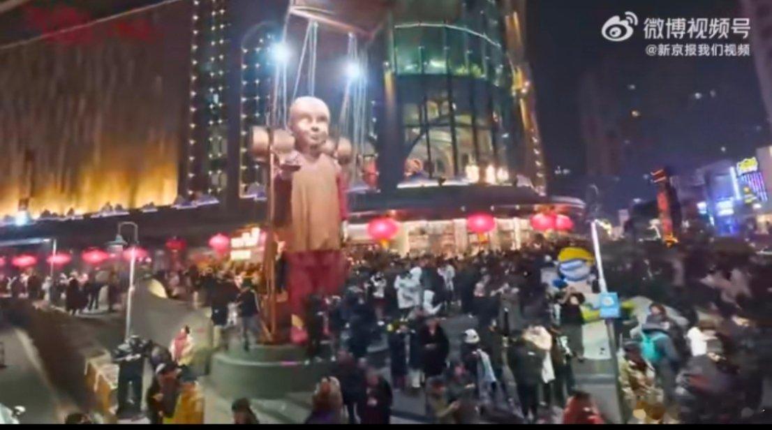 长春的跨年已经nextlevel了 看到长春这么有仪式感的跨年方式的话，真的还挺