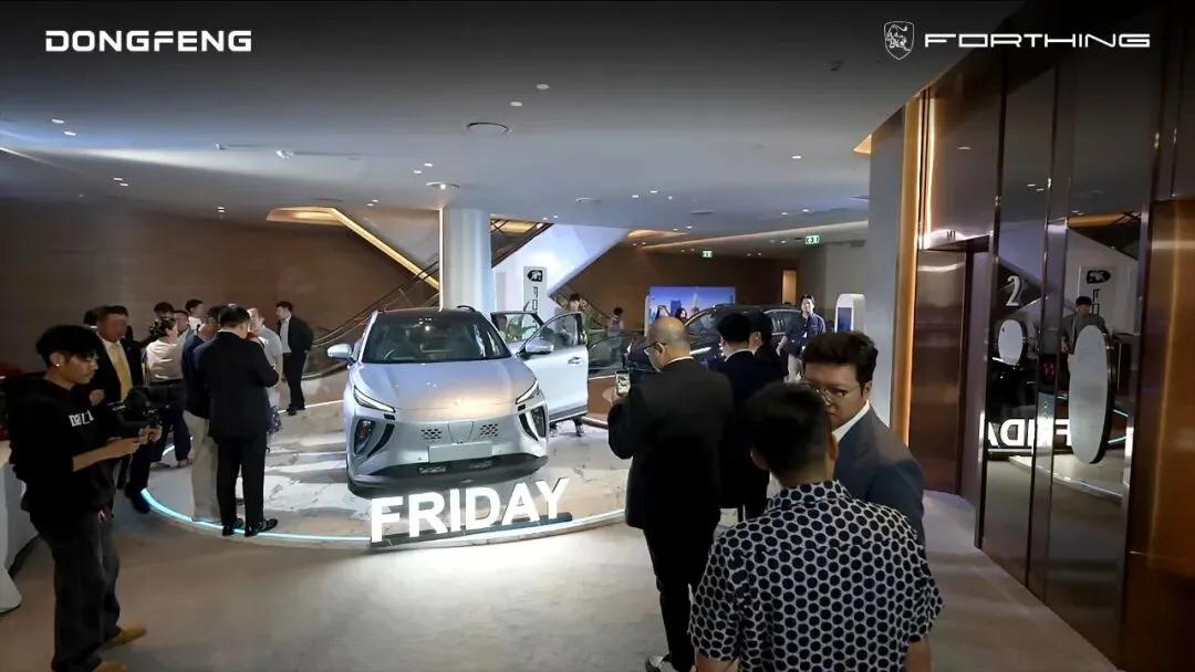 FORTHING[东风风行]在泰国曼谷举行品牌发布会,正式宣布进入泰国市场，发布