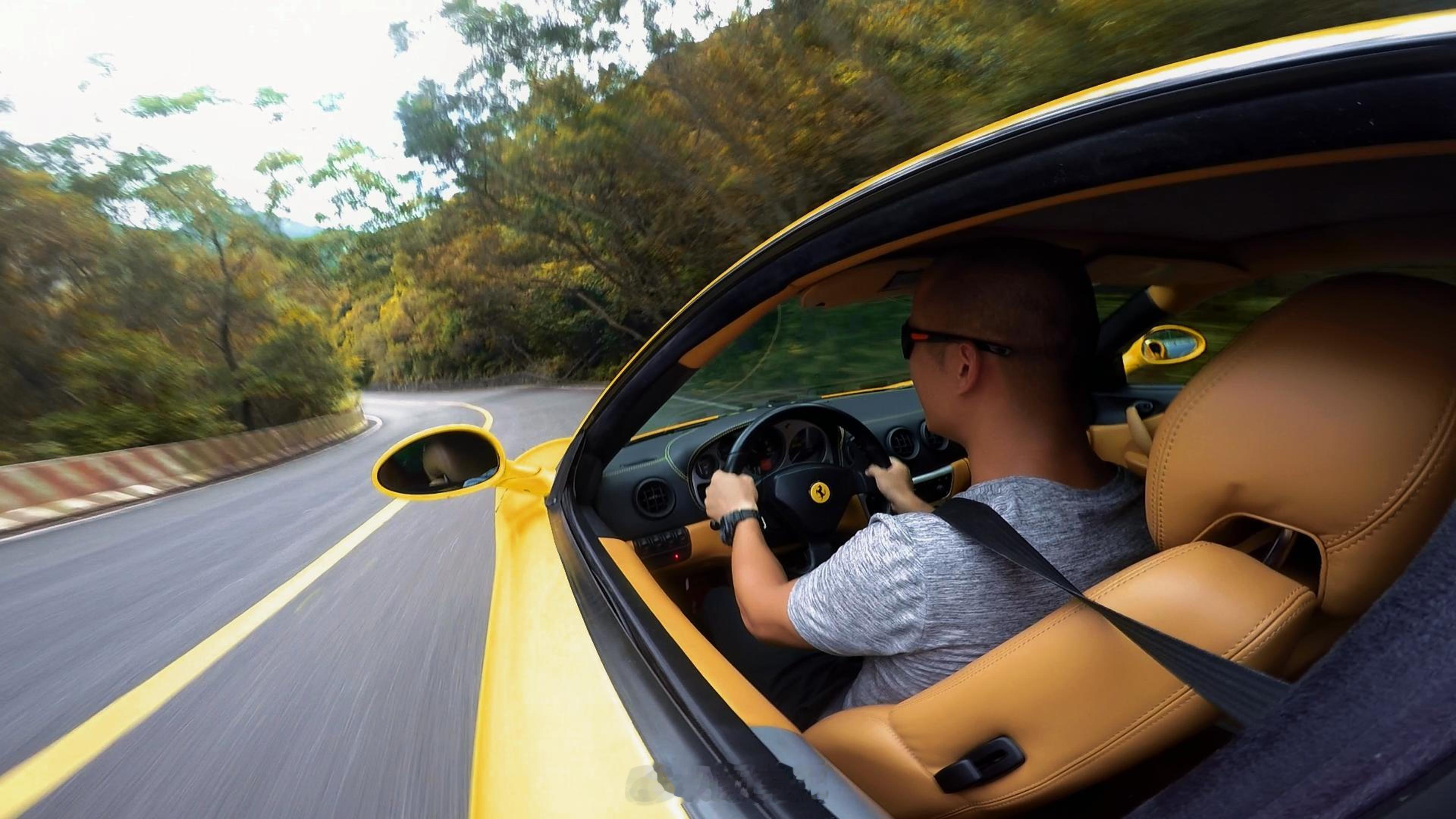 欲罢不能-山路体验法拉利千禧年之作360 Modena……[爱你][爱你][爱你