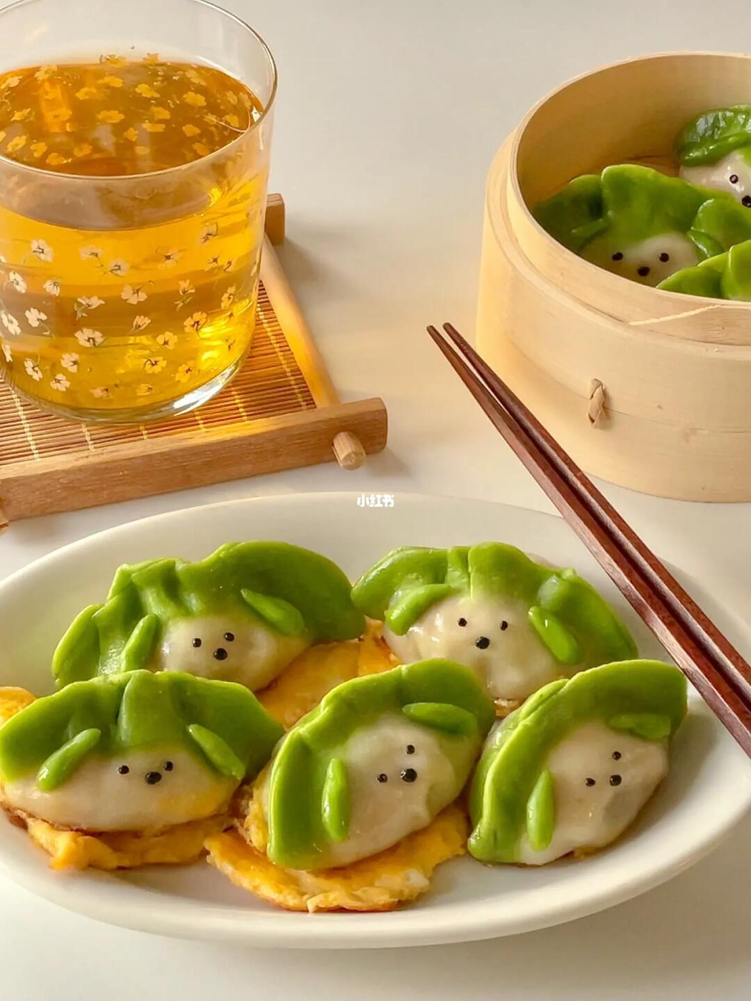 自制∪･ｪ･∪翡翠菜狗猪肉饺🥟