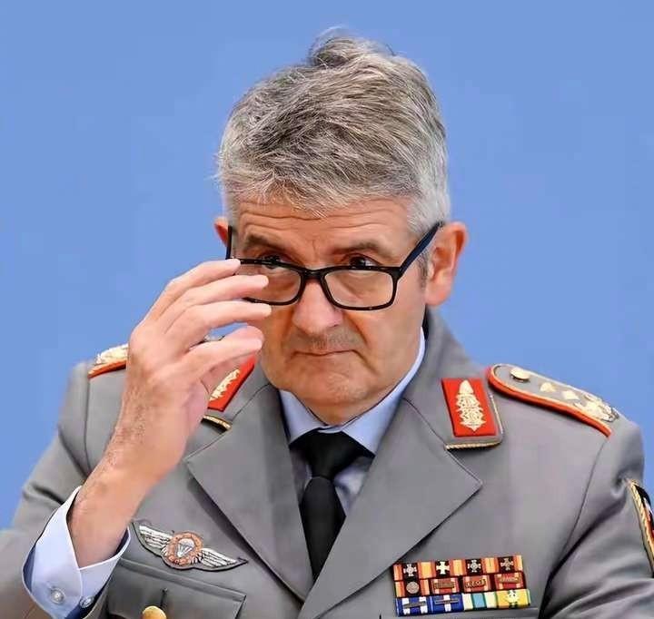 高市早苗威胁对华动武后，德国也要挣脱枷锁，80万大军“做好对俄开战准备”

据多