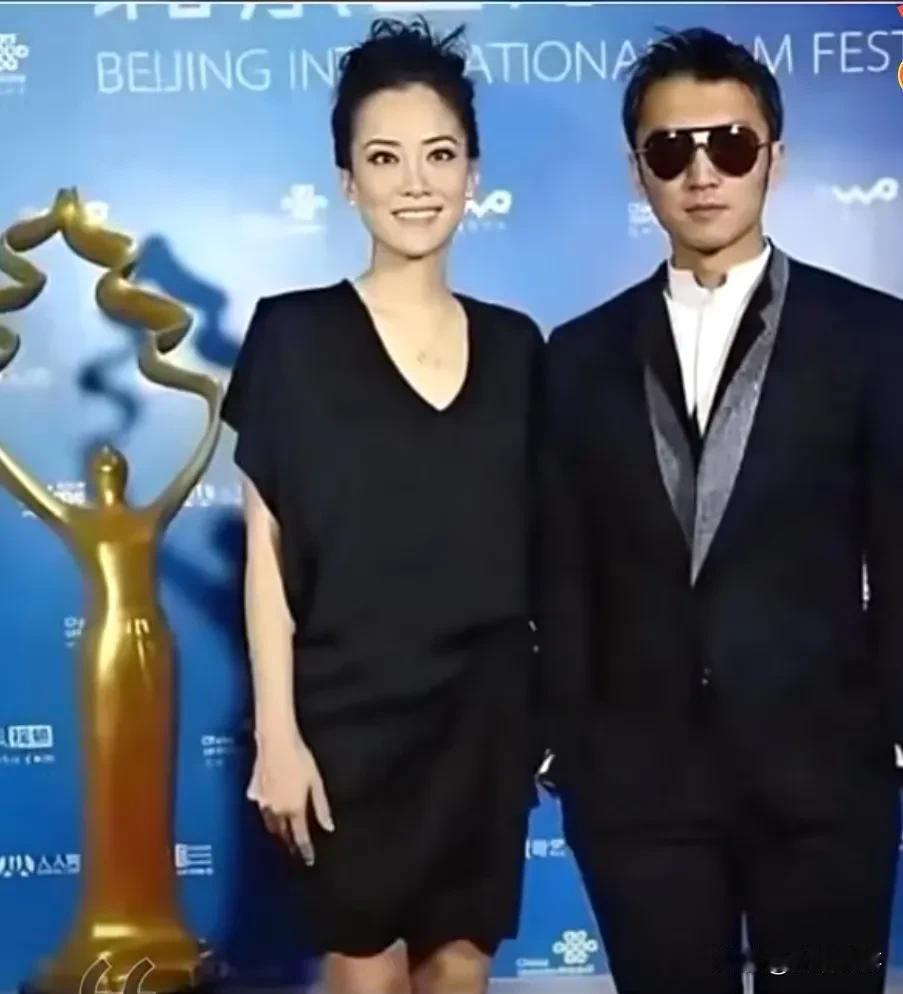 这两个人，为什么那么多人反对？
是根深蒂固的老思想？
还是“夫妻还是原配好”的传