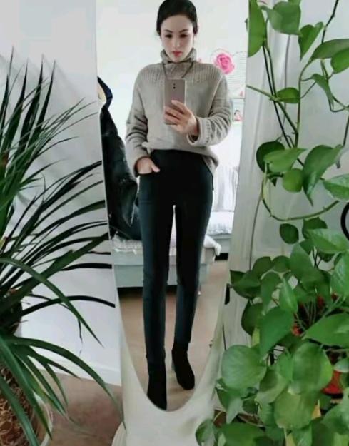 裤子还会“说话”？
2024年最火的黑科技，
居然是条运动裤！  

朋友说他那