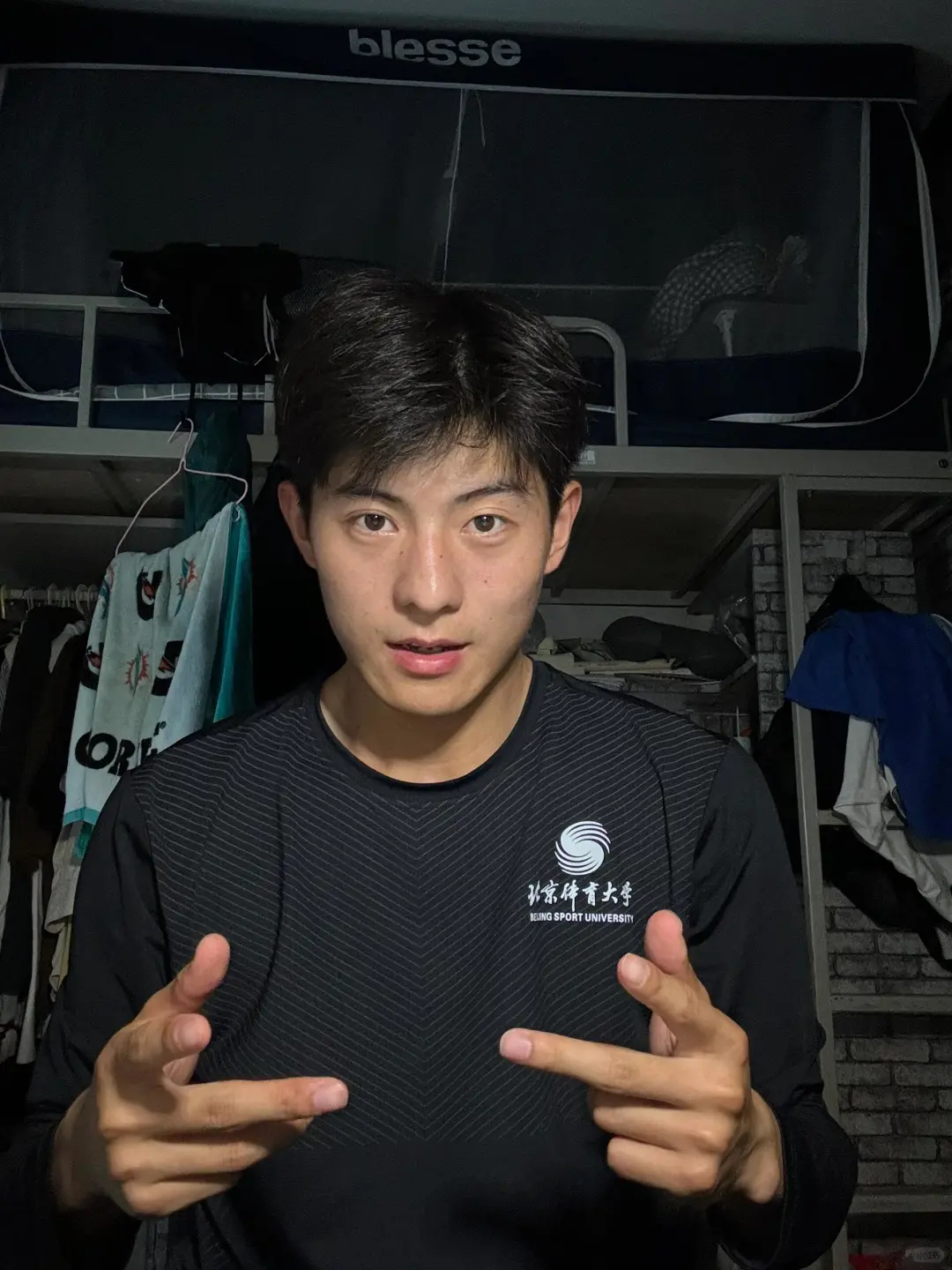 01体育教师🏸有清爽叔感内味儿嘛