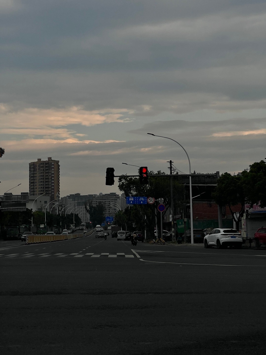 一宿没睡的我干健身房来了[融化]  ​​​