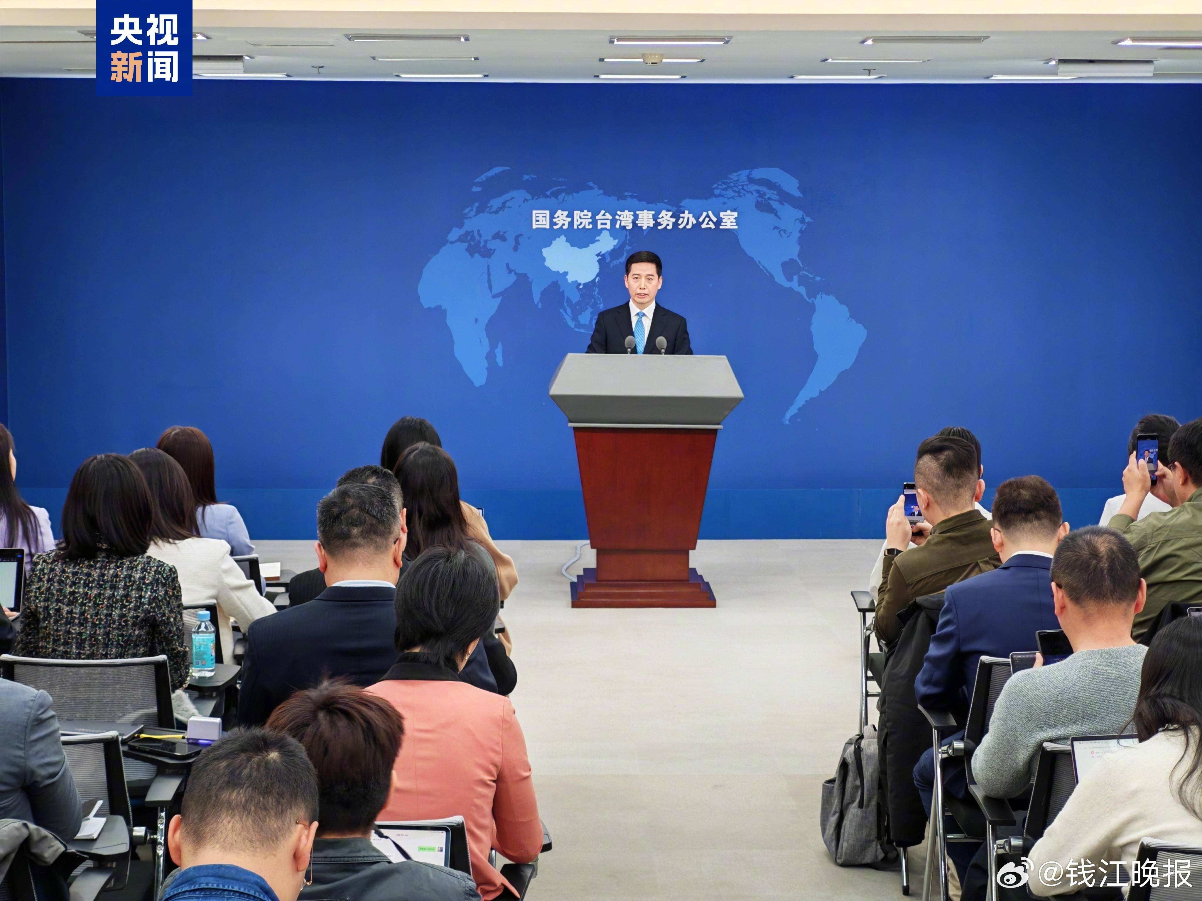 【#国台办回应日本宣布部署导弹#：我们决不允许日本军国主义死灰复燃】今天，国务院