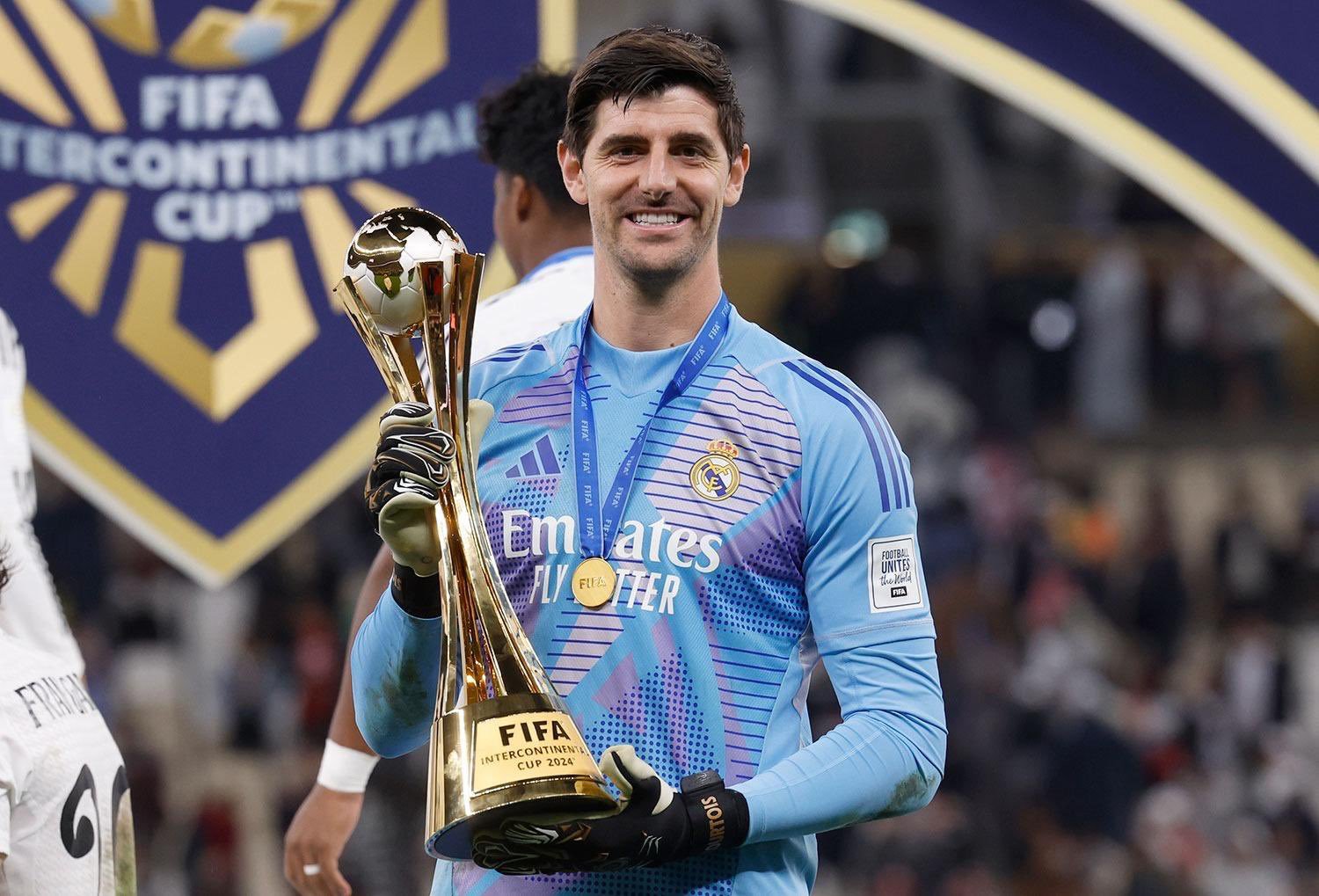 祝库尔图瓦33岁生日快乐！！🎂库尔图瓦halamadrid ​​​
