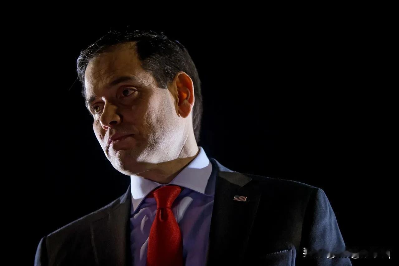 保垒最怕进入内部！
网络上有消息称，美国国务卿卢比奥现在绕过古巴政府，正与古巴前