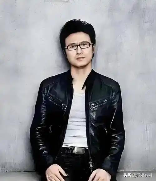 汪峰自曝用AI裁掉七成员工，留下来的400人就真能过上好日子？别天真了！


以