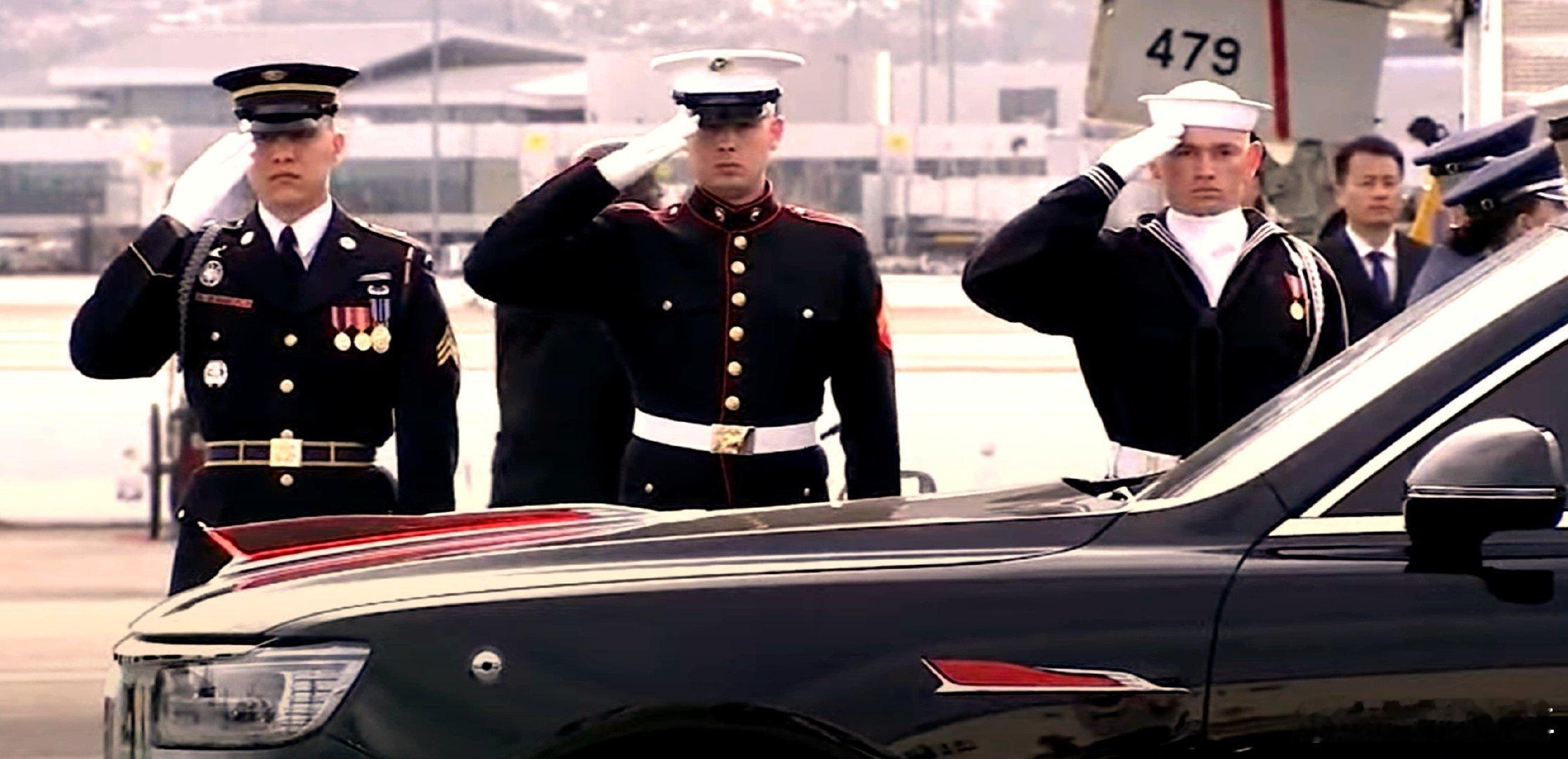 突然想到一个问题N701是不是只是在海外用啊，印象中没有见过国内上牌的N701 