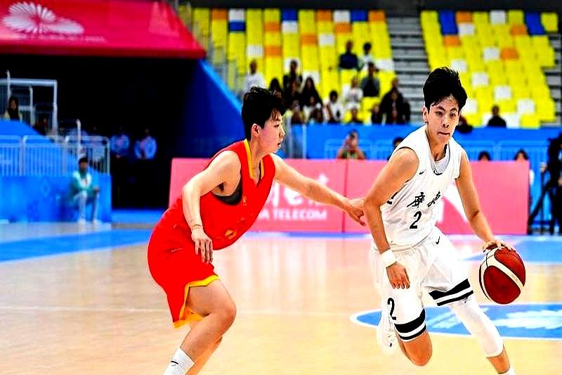 四川女篮集训名单出来，李梦不在，这事儿一下就把人点醒了。
 

之前全运会打广东